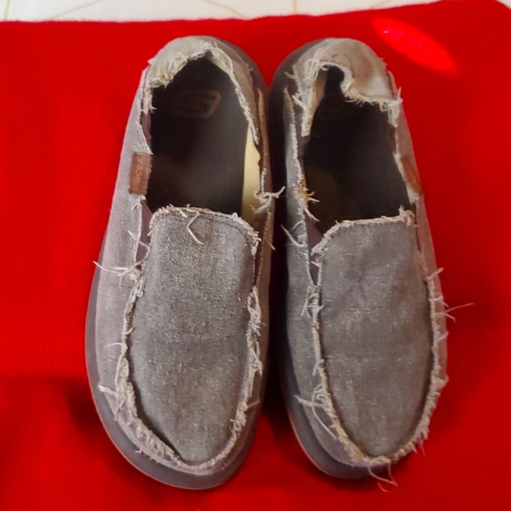 Skechers shoes